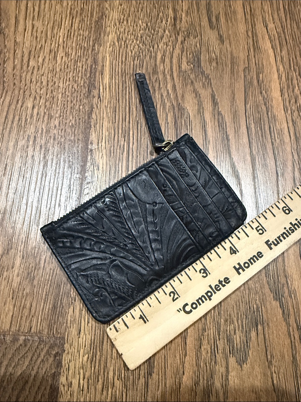 Embossed Black Leather Zip Card Holder Wallet - Picture 5 of 7